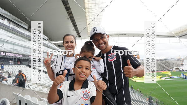 Buy your photos of the eventCorinthians X Fluminense - Brasileir�o on Fotop