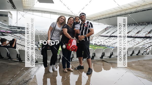 Buy your photos of the eventCorinthians X Fluminense - Brasileir�o on Fotop