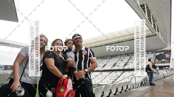 Buy your photos of the eventCorinthians X Fluminense - Brasileir�o on Fotop