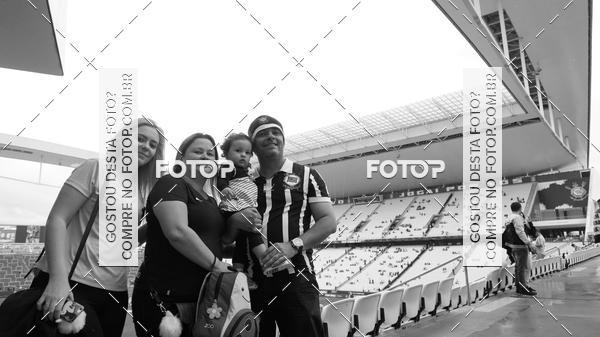 Buy your photos of the eventCorinthians X Fluminense - Brasileir�o on Fotop