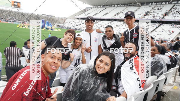 Buy your photos of the eventCorinthians X Fluminense - Brasileir�o on Fotop