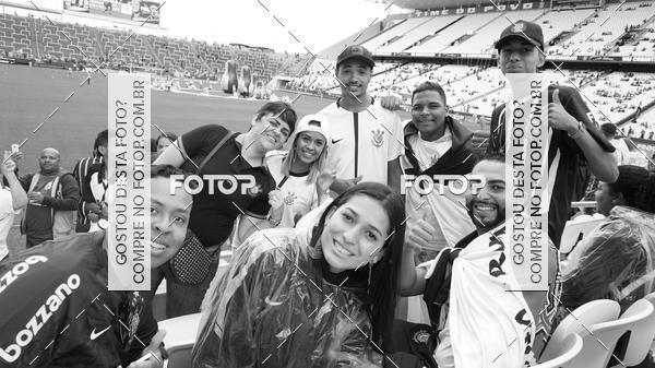 Buy your photos of the eventCorinthians X Fluminense - Brasileir�o on Fotop