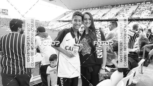Buy your photos of the eventCorinthians X Fluminense - Brasileir�o on Fotop