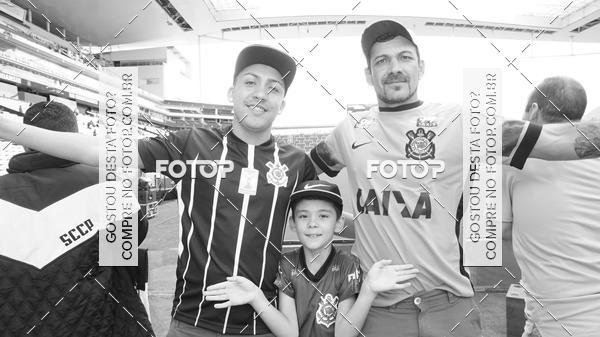 Buy your photos of the eventCorinthians X Fluminense - Brasileir�o on Fotop