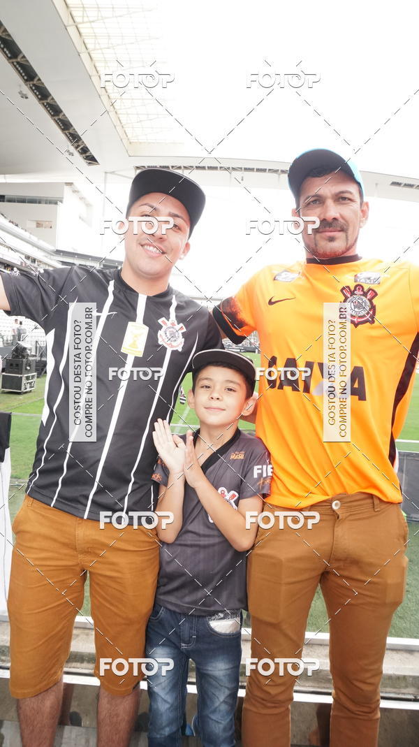 Buy your photos of the eventCorinthians X Fluminense - Brasileir�o on Fotop