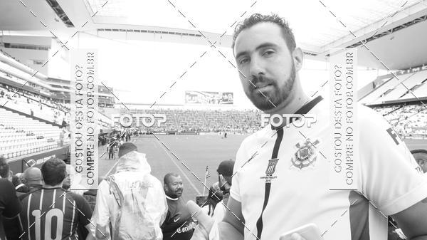Buy your photos of the eventCorinthians X Fluminense - Brasileir�o on Fotop