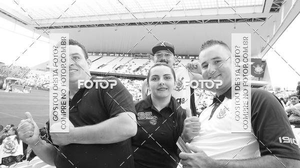 Buy your photos of the eventCorinthians X Fluminense - Brasileir�o on Fotop