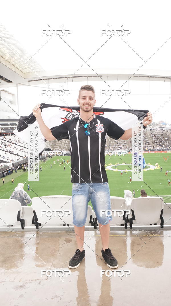 Buy your photos of the eventCorinthians X Fluminense - Brasileir�o on Fotop
