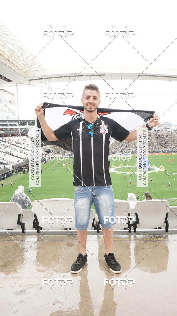 Buy your photos of the eventCorinthians X Fluminense - Brasileir�o on Fotop