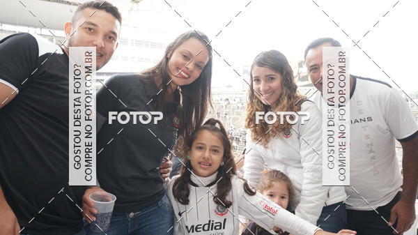 Buy your photos of the eventCorinthians X Fluminense - Brasileir�o on Fotop