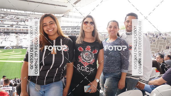 Buy your photos of the eventCorinthians X Fluminense - Brasileir�o on Fotop