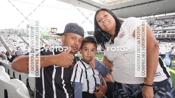Buy your photos of the eventCorinthians X Fluminense - Brasileir�o on Fotop