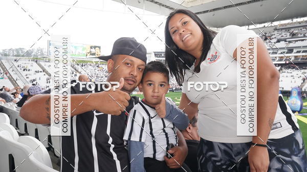 Buy your photos of the eventCorinthians X Fluminense - Brasileir�o on Fotop