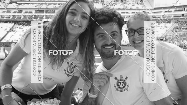 Buy your photos of the eventCorinthians X Fluminense - Brasileir�o on Fotop