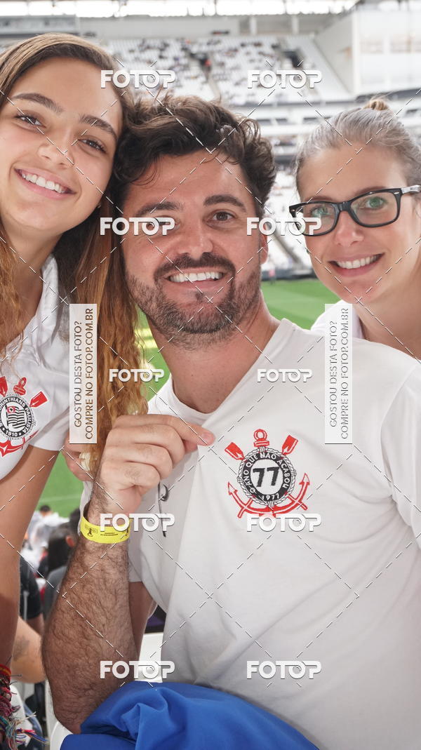 Buy your photos of the eventCorinthians X Fluminense - Brasileir�o on Fotop