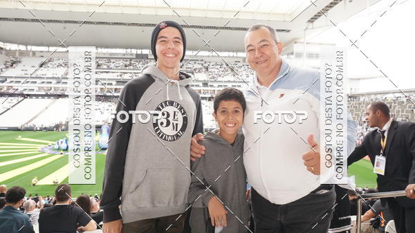 Buy your photos of the eventCorinthians X Fluminense - Brasileir�o on Fotop