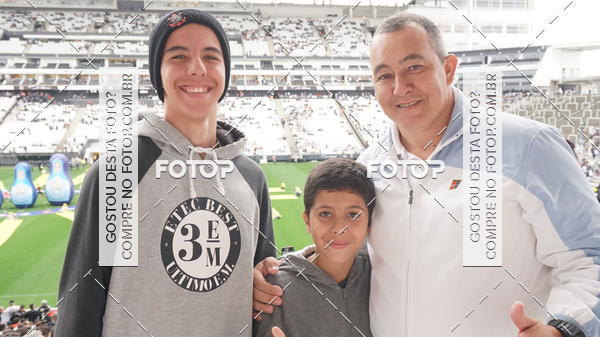 Buy your photos of the eventCorinthians X Fluminense - Brasileir�o on Fotop