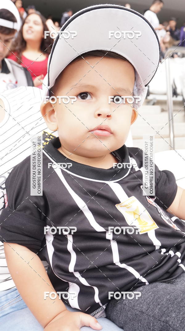 Buy your photos of the eventCorinthians X Fluminense - Brasileir�o on Fotop