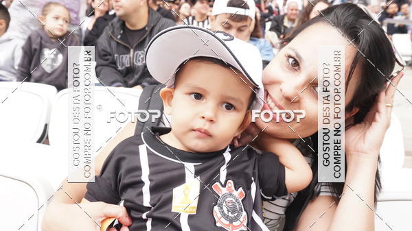 Buy your photos of the eventCorinthians X Fluminense - Brasileir�o on Fotop