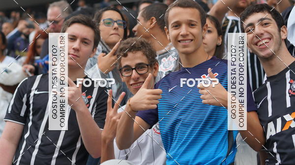 Buy your photos of the eventCorinthians X Fluminense - Brasileir�o on Fotop