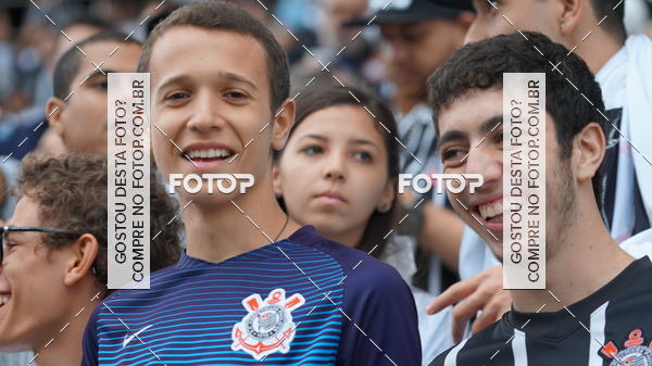 Buy your photos of the eventCorinthians X Fluminense - Brasileir�o on Fotop