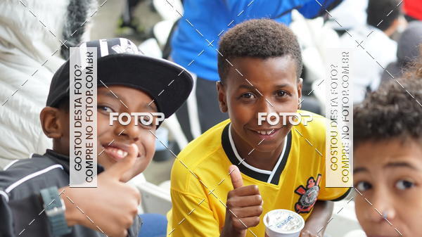 Buy your photos of the eventCorinthians X Fluminense - Brasileir�o on Fotop