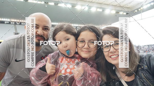 Buy your photos of the eventCorinthians X Fluminense - Brasileir�o on Fotop