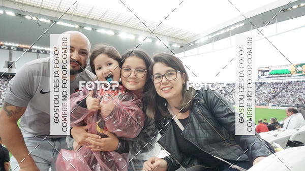 Buy your photos of the eventCorinthians X Fluminense - Brasileir�o on Fotop