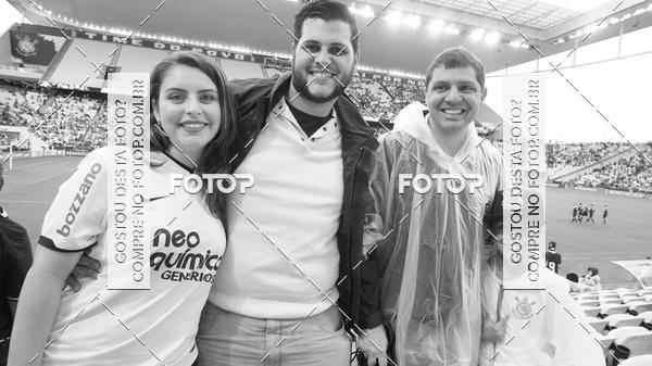Buy your photos of the eventCorinthians X Fluminense - Brasileir�o on Fotop