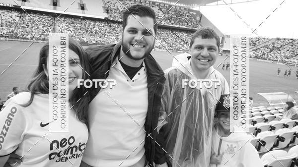 Buy your photos of the eventCorinthians X Fluminense - Brasileir�o on Fotop