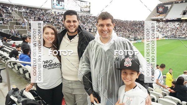 Buy your photos of the eventCorinthians X Fluminense - Brasileir�o on Fotop
