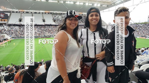 Buy your photos of the eventCorinthians X Fluminense - Brasileir�o on Fotop