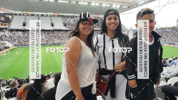 Buy your photos of the eventCorinthians X Fluminense - Brasileir�o on Fotop