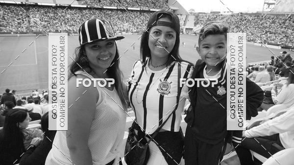 Buy your photos of the eventCorinthians X Fluminense - Brasileir�o on Fotop