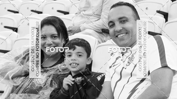 Buy your photos of the eventCorinthians X Fluminense - Brasileir�o on Fotop