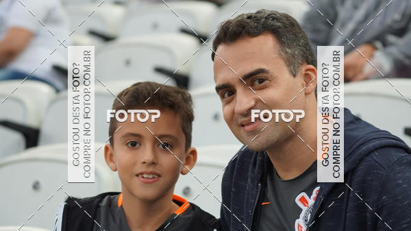 Buy your photos of the eventCorinthians X Fluminense - Brasileir�o on Fotop