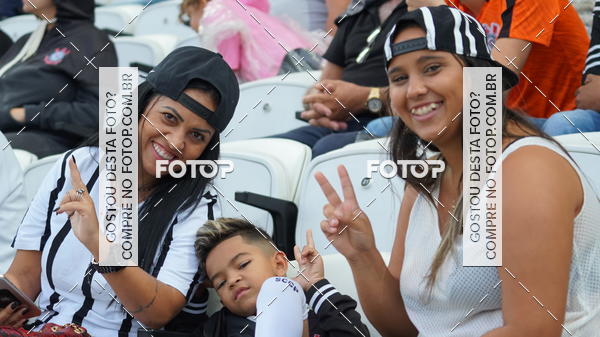 Buy your photos of the eventCorinthians X Fluminense - Brasileir�o on Fotop