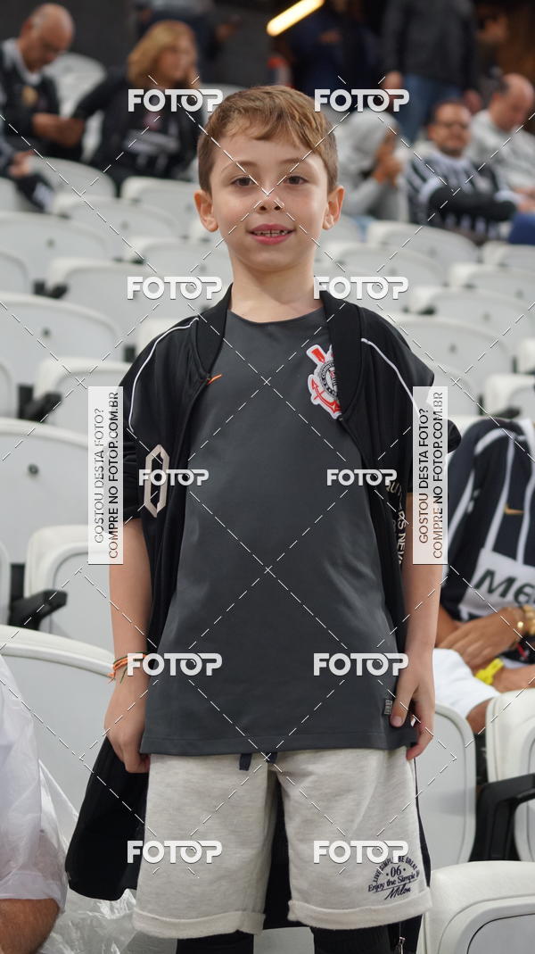 Buy your photos of the eventCorinthians X Fluminense - Brasileir�o on Fotop