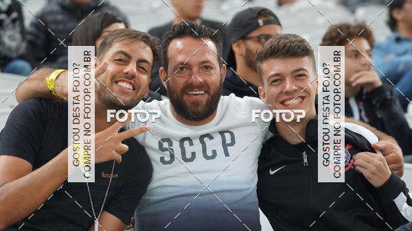 Buy your photos of the eventCorinthians X Fluminense - Brasileir�o on Fotop