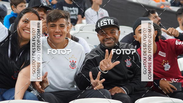 Buy your photos of the eventCorinthians X Fluminense - Brasileir�o on Fotop
