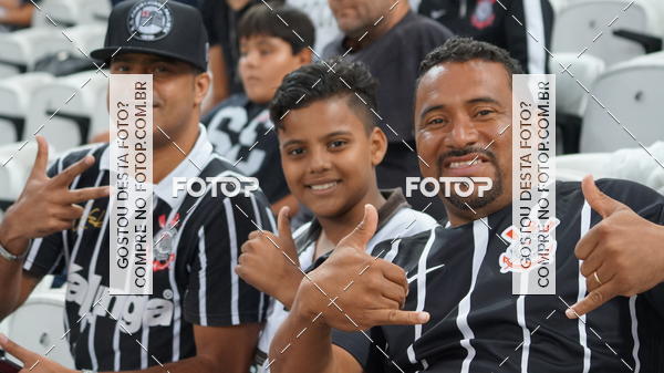 Buy your photos of the eventCorinthians X Fluminense - Brasileir�o on Fotop