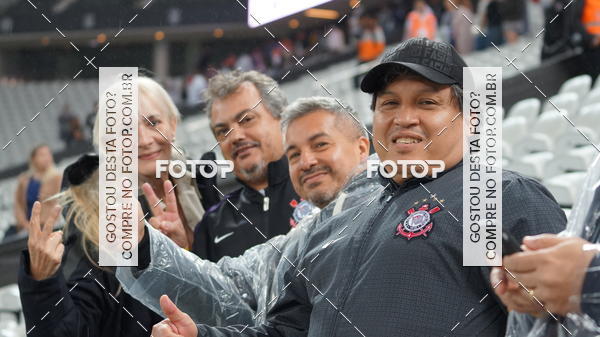 Buy your photos of the eventCorinthians X Fluminense - Brasileir�o on Fotop