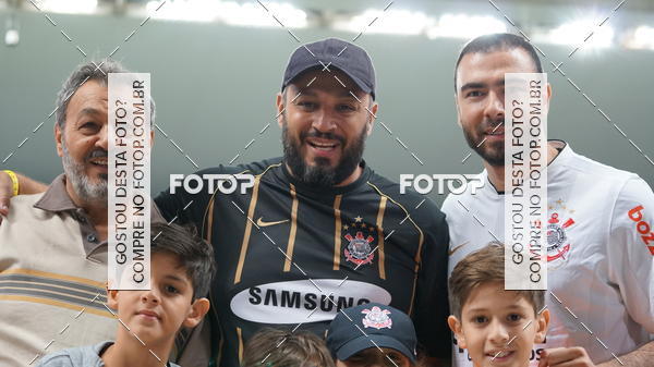 Buy your photos of the eventCorinthians X Fluminense - Brasileir�o on Fotop