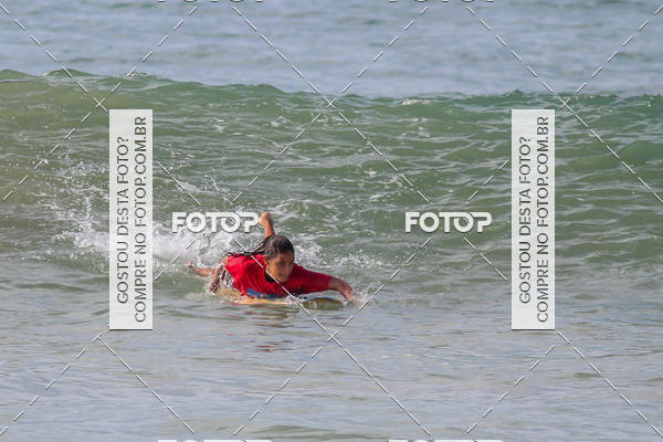 Buy your photos of the eventCampeonato da Escola Municipal de Surf de Maca on Fotop