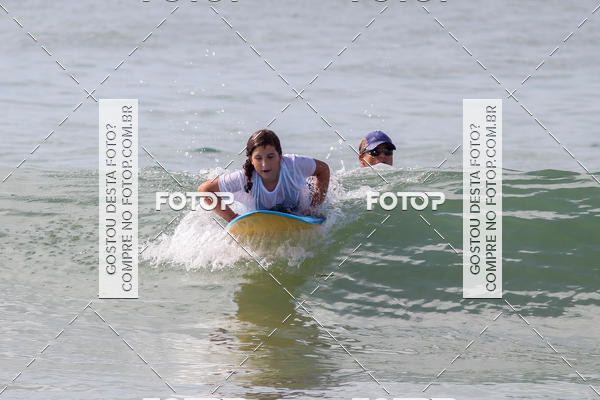 Buy your photos of the eventCampeonato da Escola Municipal de Surf de Maca on Fotop