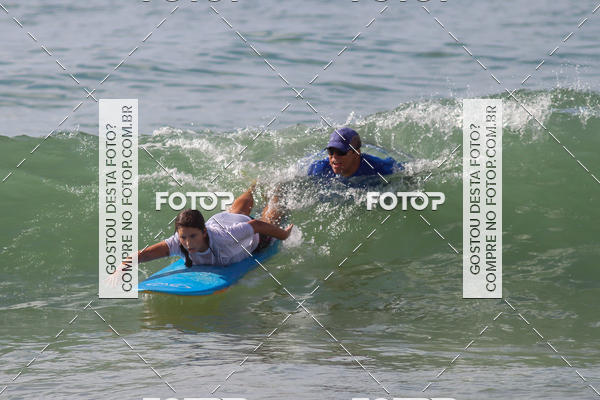 Buy your photos of the eventCampeonato da Escola Municipal de Surf de Maca on Fotop