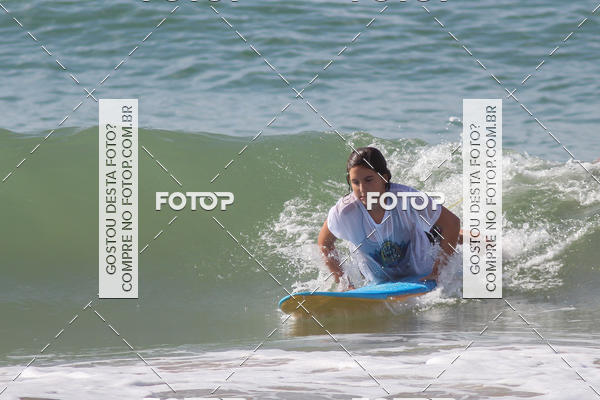 Buy your photos of the eventCampeonato da Escola Municipal de Surf de Maca on Fotop