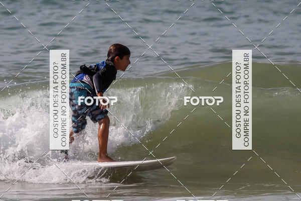 Buy your photos of the eventCampeonato da Escola Municipal de Surf de Maca on Fotop