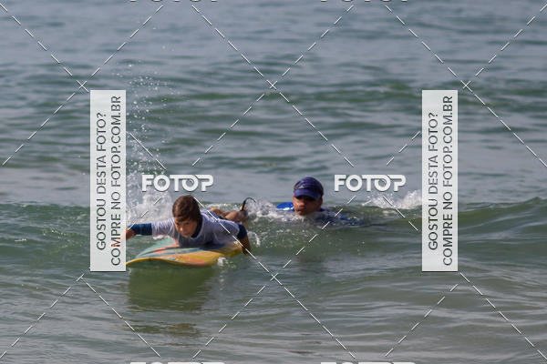 Buy your photos of the eventCampeonato da Escola Municipal de Surf de Maca on Fotop