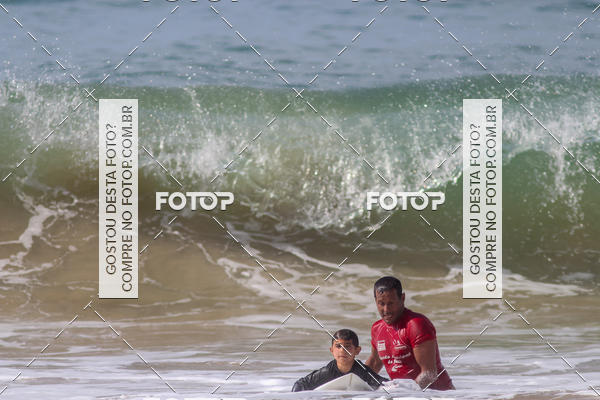 Buy your photos of the eventCampeonato da Escola Municipal de Surf de Maca on Fotop